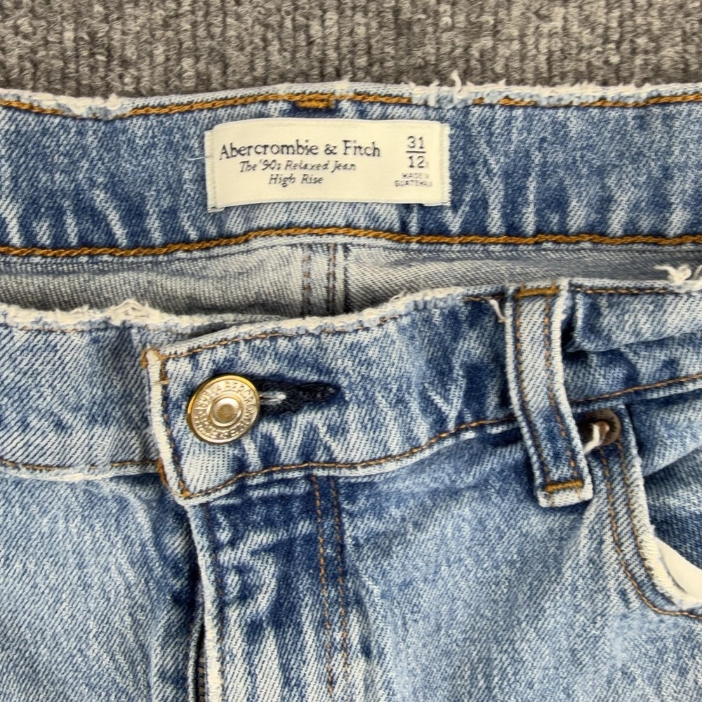 Abercrombie & Fitch 90s Relaxed Jeans Womens 12 Light Wash High Rise Straight - Picture 4 of 10